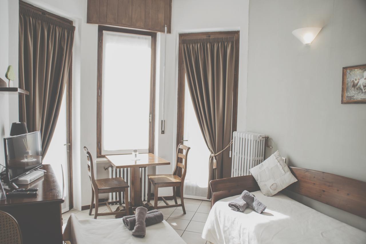 Hotel Residence Giardini Piode Екстериор снимка